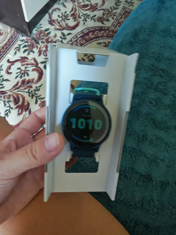 продаются часы наручные. GARMIN 1 продаются часы наручные. GARMIN 1