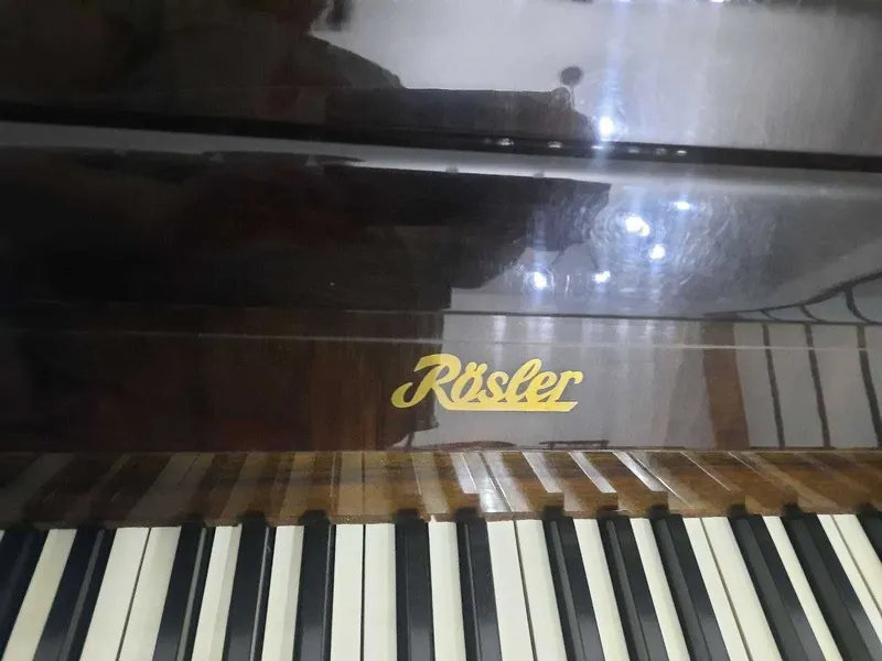 Срочно ПРОДАМ фортепиано рояль Rösler в рабочем состоянии. ТОРГ!