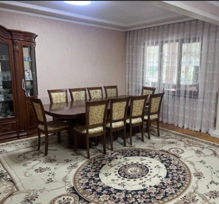 4 xonali kvartira, 92 m2, Mirzo Ulug'bek 1 4 xonali kvartira, 92 m2, Mirzo Ulug'bek 1