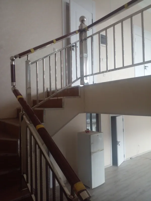 Perila iz nerjaveyki navesi iz steklo 2 Perila iz nerjaveyki navesi iz steklo 2