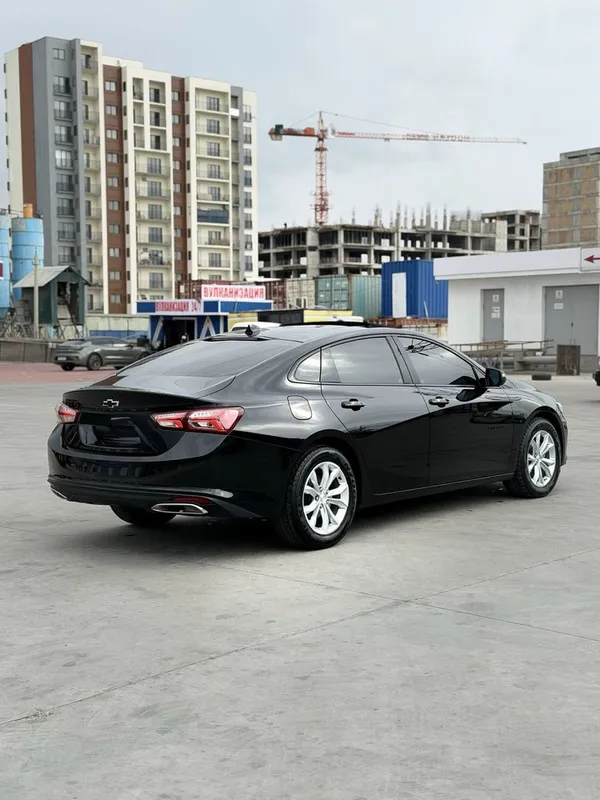 Malibu 2 2.4 & XL 3 Malibu 2 2.4 & XL 3