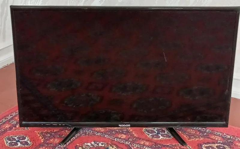Телевизор Roison 32" 1 Телевизор Roison 32" 1
