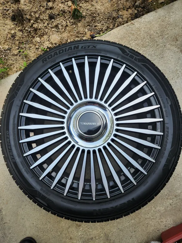 Продам диски r20 MANSORY 5×112, 5×120 в отличном состаянии.