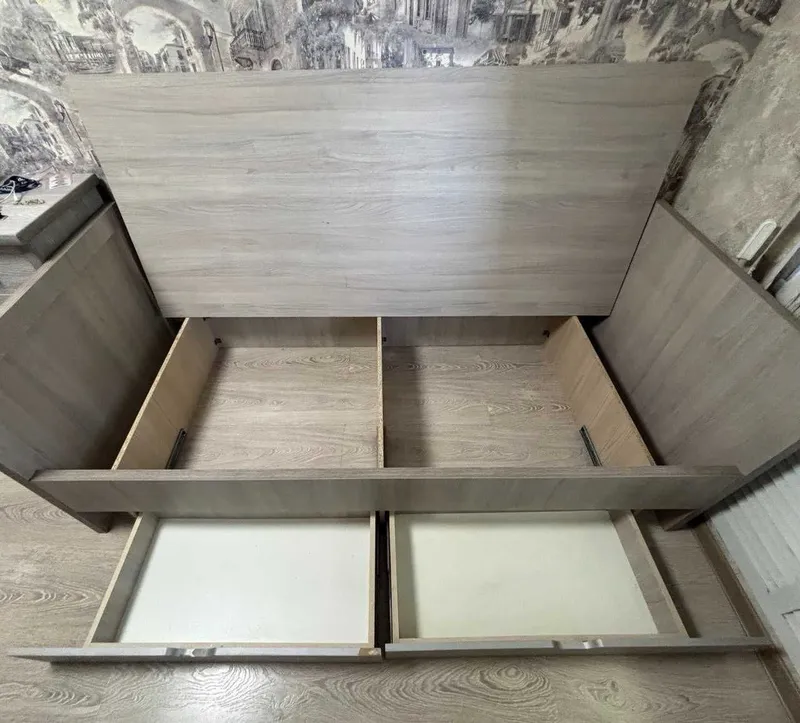 Bir kishilik karavot + ortopedik matras sotiladi. 3 Bir kishilik karavot + ortopedik matras sotiladi. 3