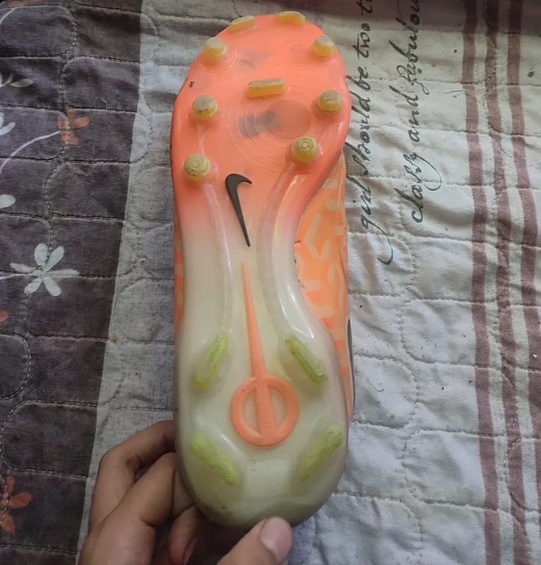Keng oyoq panjasi uchun Nike Tiempo butsalar, 39 o‘lcham 3