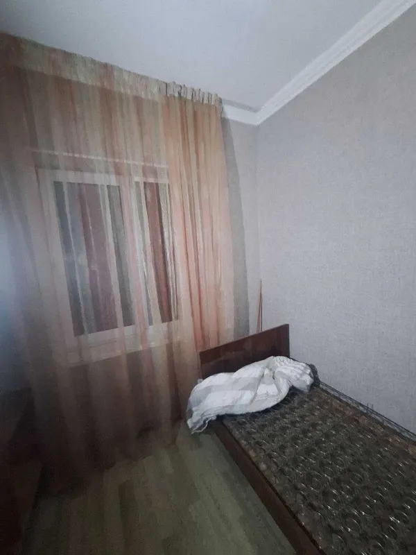 Сдается 3 комнатная квартира на 2 этаже в 4 этажном доме на Джуне — фото 2