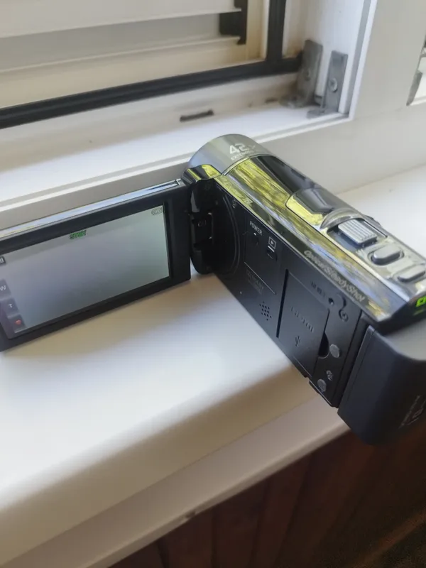 Продам видео камеру Sony 4 Продам видео камеру Sony 4