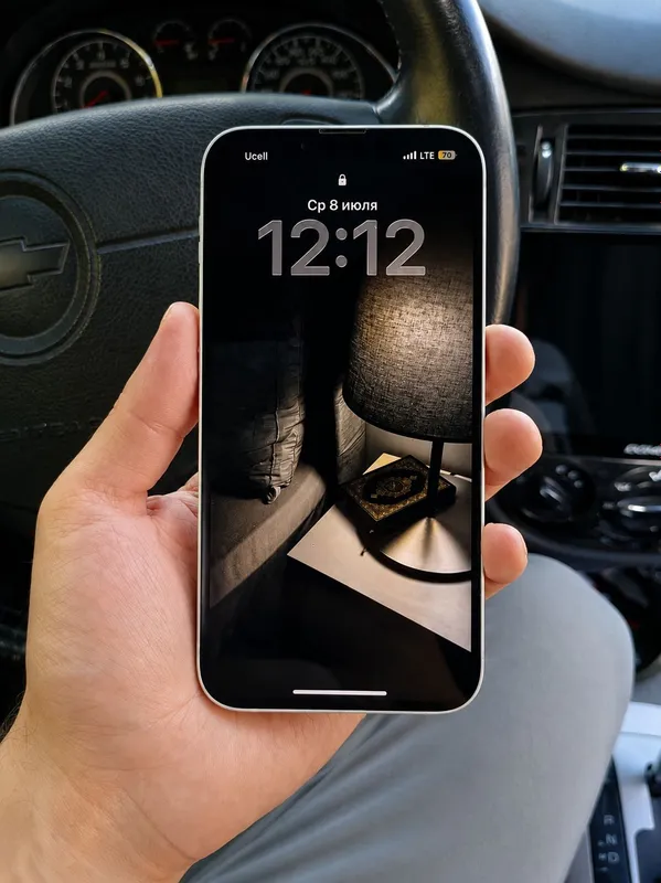 iPhone 13 1 iPhone 13 1