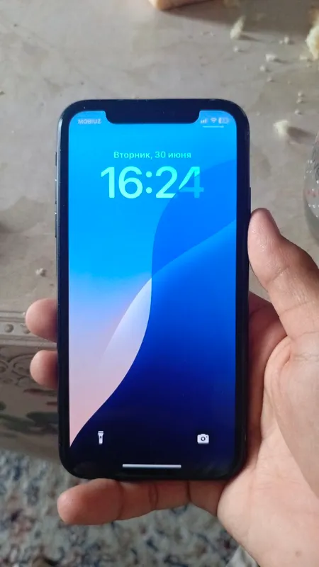 iPhone xr sotiladi iPhone xr sotiladi