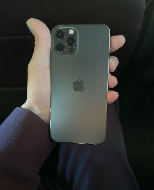 iPhone 12 Pro 512 ГБ, есть коробка 1 iPhone 12 Pro 512 ГБ, есть коробка 1