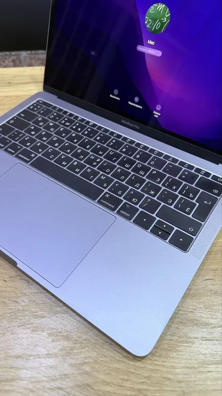 Продам MacBook Pro core i5 8/256 sotiladi
