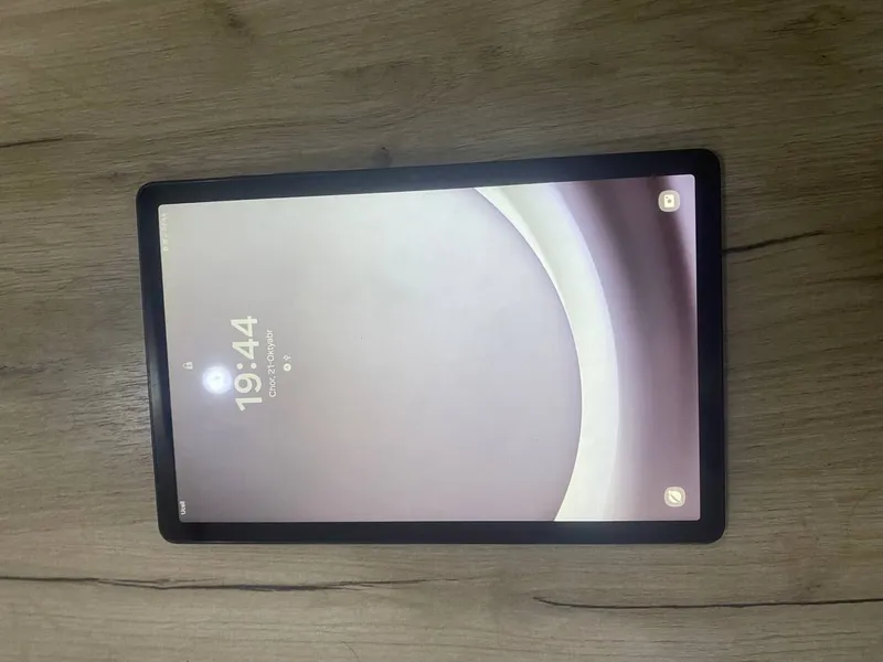 Galaxy Tab A9 +5g 2