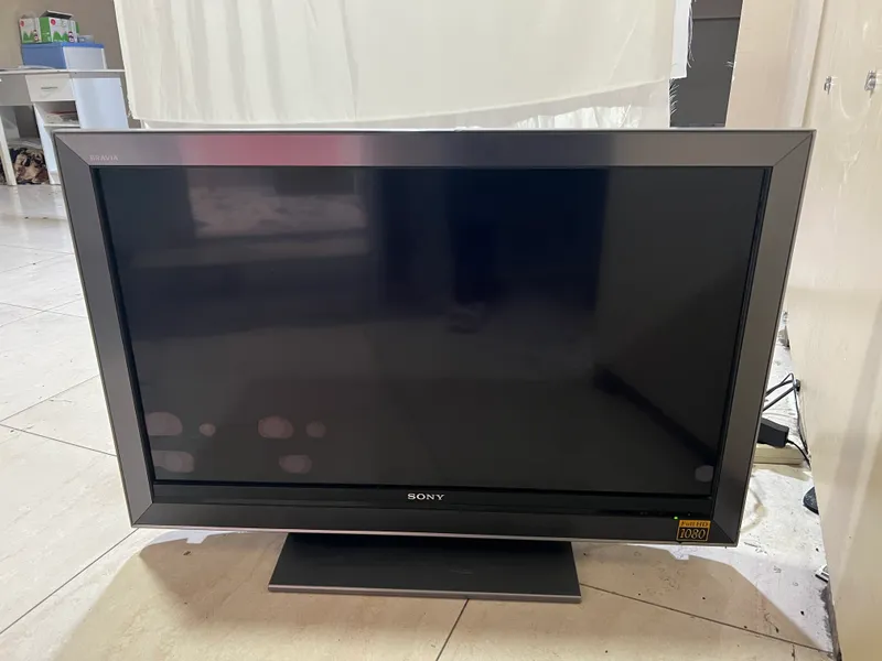Sony bravia klv-40 300w 2