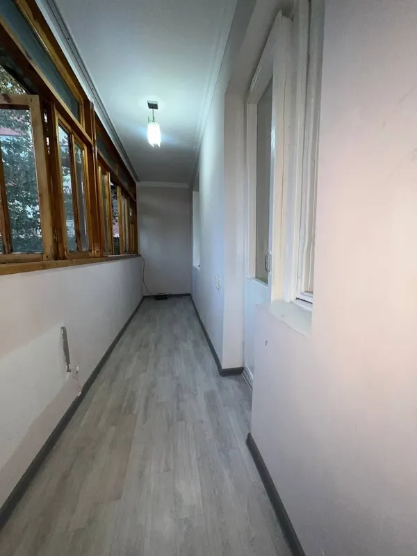 1 xonali kvartira sotiladi 9