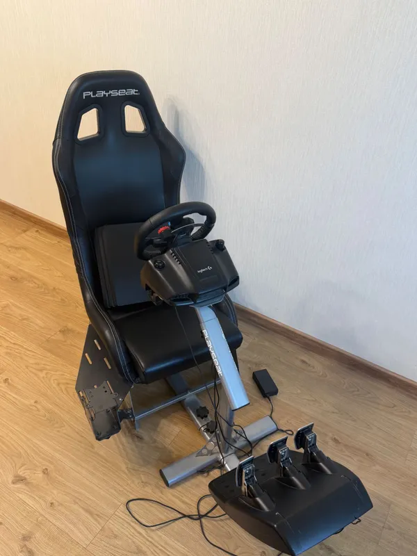 To‘liq to‘plam: PlayStation4 (PS4) pristavkasi kreslo, rul va pedallar bilan 1 To‘liq to‘plam: PlayStation4 (PS4) pristavkasi kreslo, rul va pedallar bilan 1