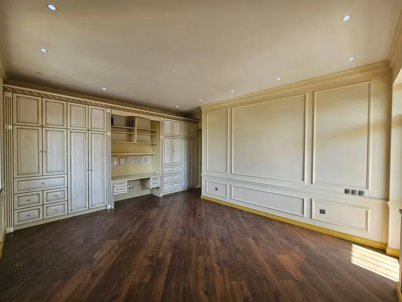 Квартира в новостройке, 4-комн, 216 м², 7/8 этаж — фото 6