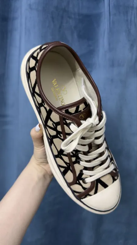 Оригинал Valentino, натуральная кожа — фото 1