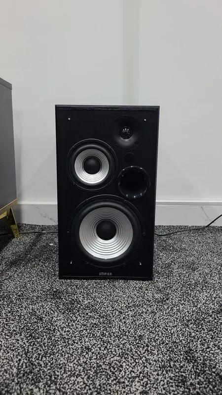 Edifier R2750DB sotiladi 1