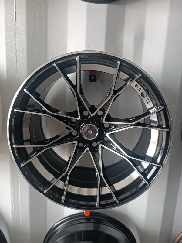 15 R diska universal Nexa Onix Saprk Cobolt Jentra Lasetti Epica 1