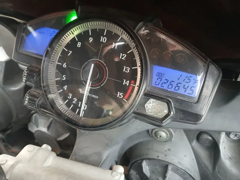 Yamaha R 1 2008 yil 5 Yamaha R 1 2008 yil 5