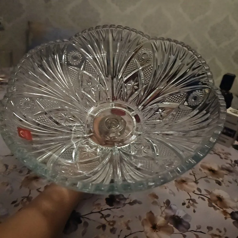 Idishlar to'plami sotiladi