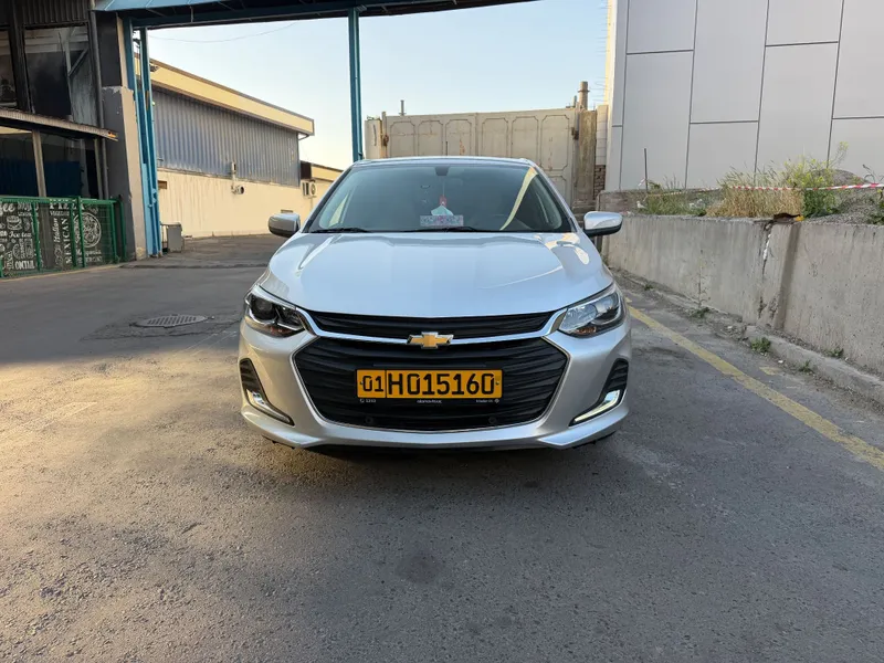 Chevrolet Onix Premier 2023 года. — фото 1