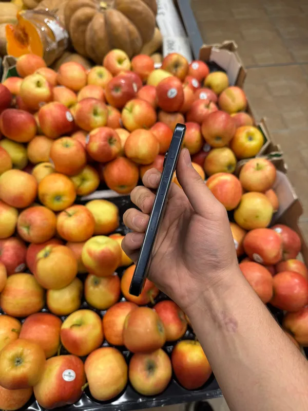 iphone 15 pro 256gb 89 DualSIM 2