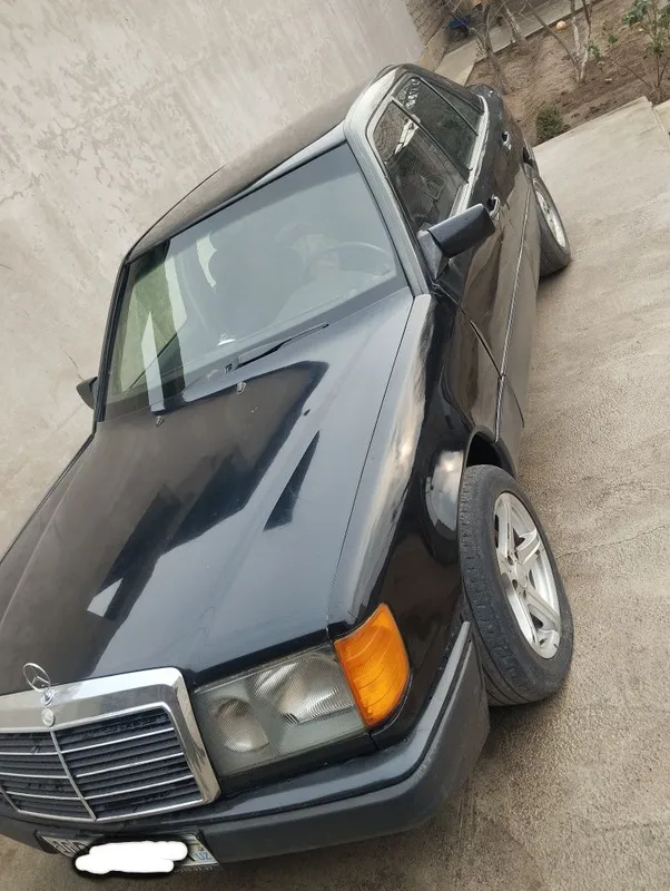 Mercedes Benz W124 продаётся 2 Mercedes Benz W124 продаётся 2