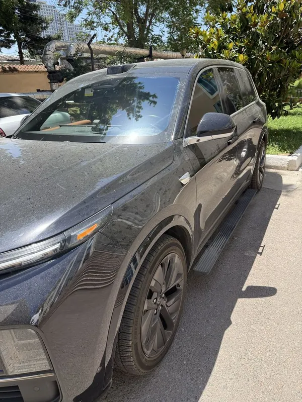 Продается авто Lixang Li l9