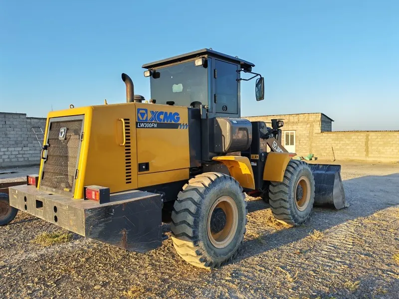 Pogruzchik 1.8 kub 3 Pogruzchik 1.8 kub 3