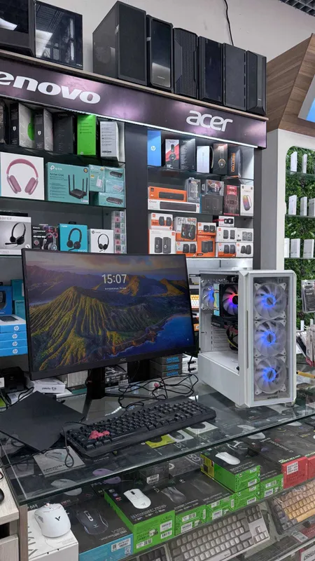CPU: I5-12400f/VGA RTX 3060 12gb/RAM DDR4 16x2 3200mhz NVMe 1tb Lexar CPU: I5-12400f/VGA RTX 3060 12gb/RAM DDR4 16x2 3200mhz NVMe 1tb Lexar
