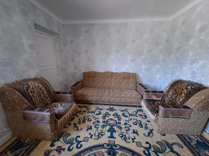 Divan (yig‘ma) va kreslolar, interyer uchun mebel 1 Divan (yig‘ma) va kreslolar, interyer uchun mebel 1