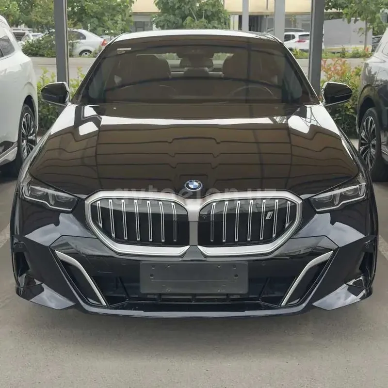 BMW i5 50 sport naxt va xalol nasiyaga 1 BMW i5 50 sport naxt va xalol nasiyaga 1