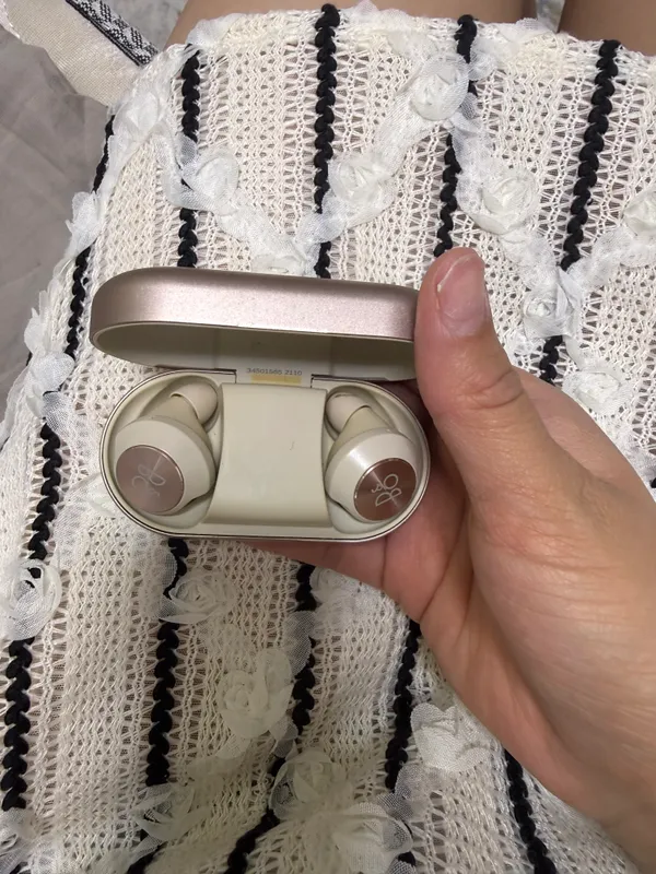 Bang & Olufsen Beoplay EX Gold