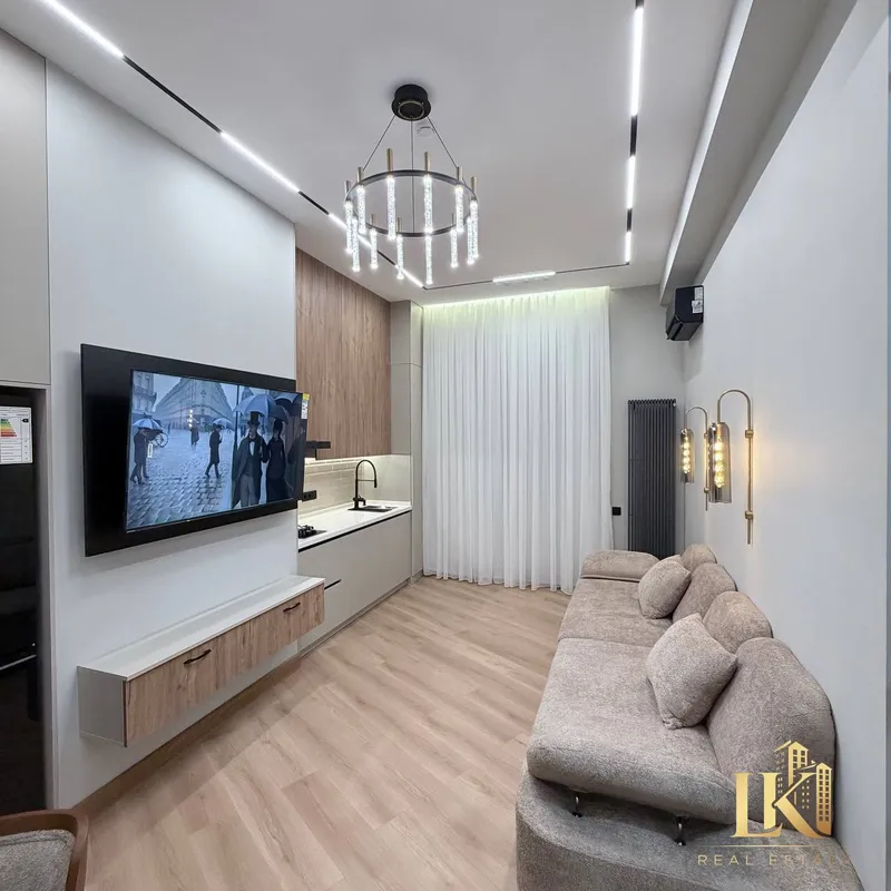 Продаётся 2-комнатная квартира в ЖК O'z mahal 8