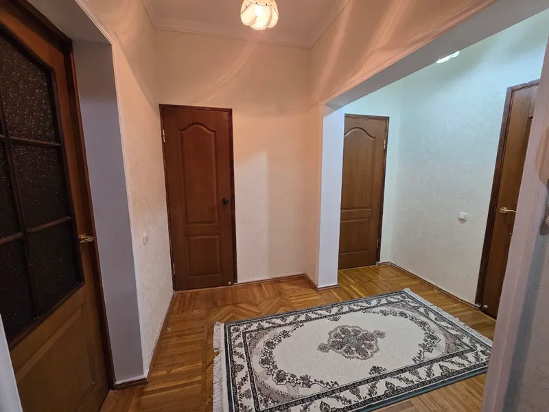 ПРОДАЁТСЯ КВАРТИРА М.КОСМОНАВТОВ ор. Жемчуг 8