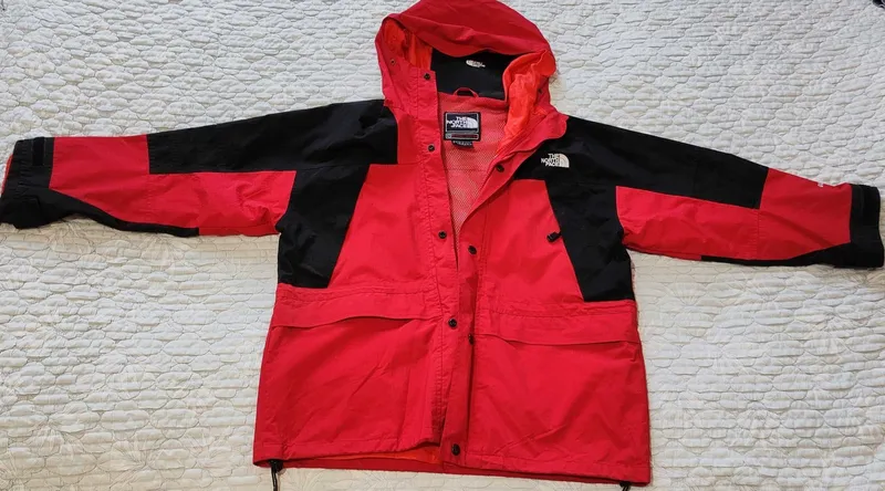 Куртка мембранная The North Face. Продажа или обмен