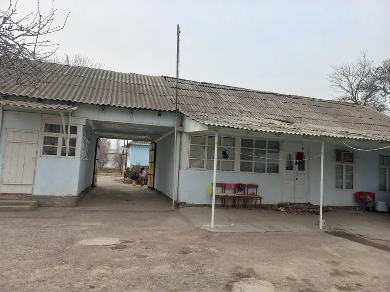 Guliston tumani Mustaqillik MFY da Uy Sotiladi — фото 1