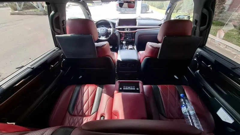 Lexus LX 570 Kuro Black Edition. Насия. савдо берлади — фото 6