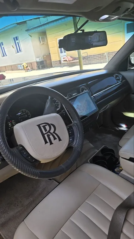 Rols Roys sotiladi — фото 3