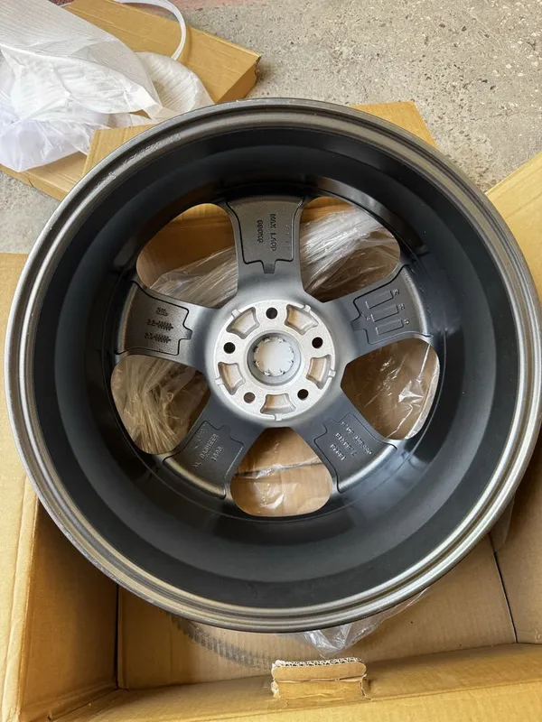 R18 Kia Gt line Deska yangi 2 R18 Kia Gt line Deska yangi 2