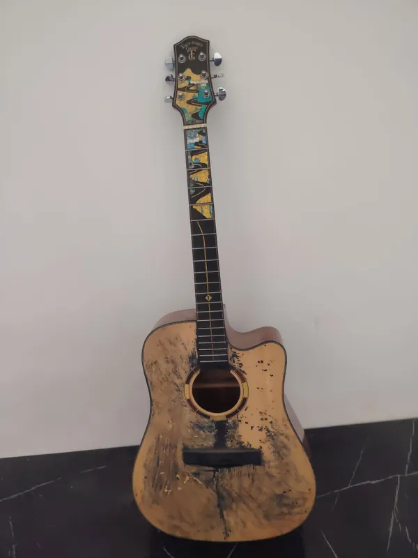 Gitara 1