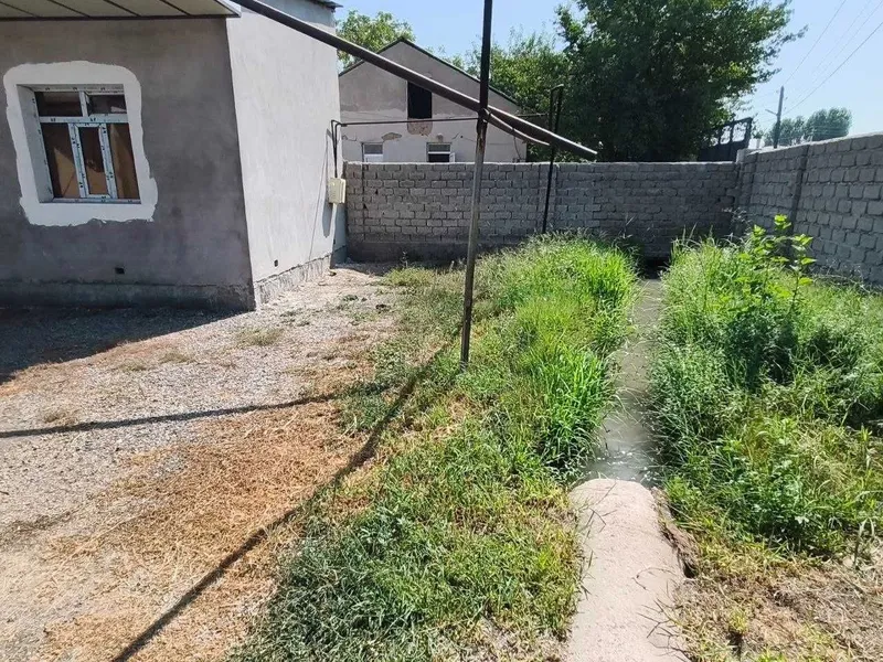 Участка Tosh vil O‘rtachirchiqda zudlik bilan yer uchastkasi sotiladi! 2 Участка Tosh vil O‘rtachirchiqda zudlik bilan yer uchastkasi sotiladi! 2