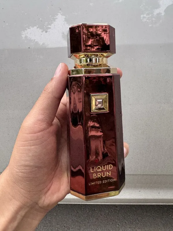 French Avenue Liquid Brun Limited — фото 1