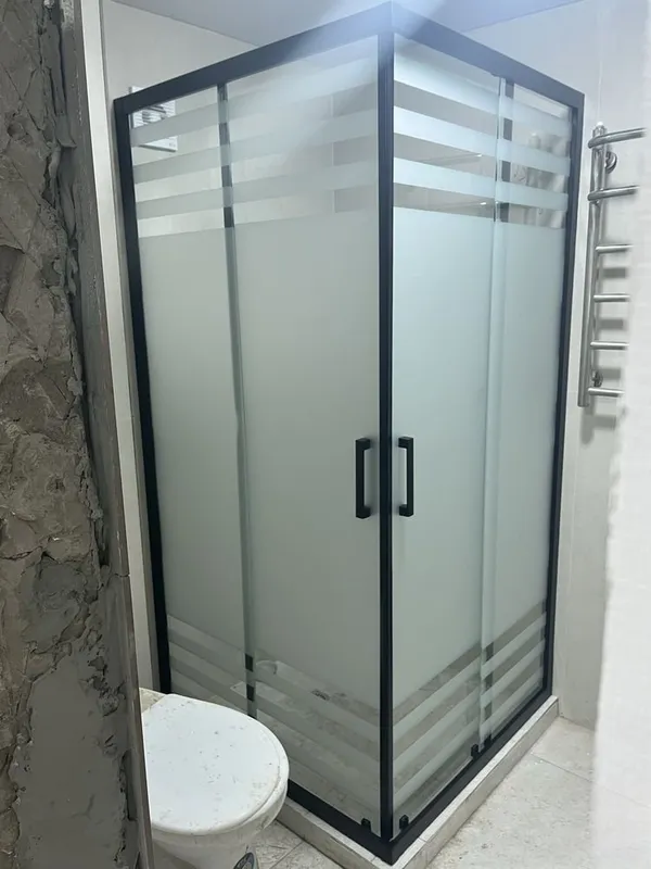 Изготавливаем и устанавливаем душевые кабины из стекла толщиной 6, 8 и 10 мм 4 Изготавливаем и устанавливаем душевые кабины из стекла толщиной 6, 8 и 10 мм 4