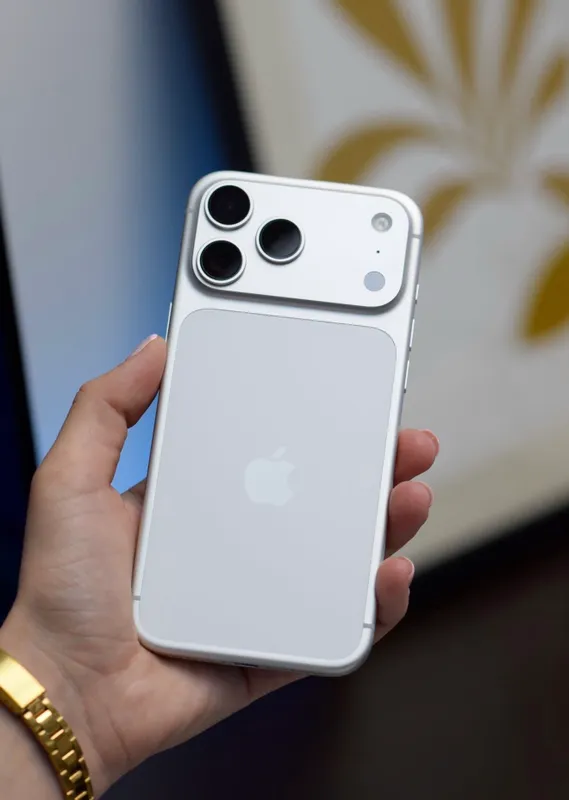 iPhone 17 ProMax 256Gb White Akk: 100% Kelwamiz 1
