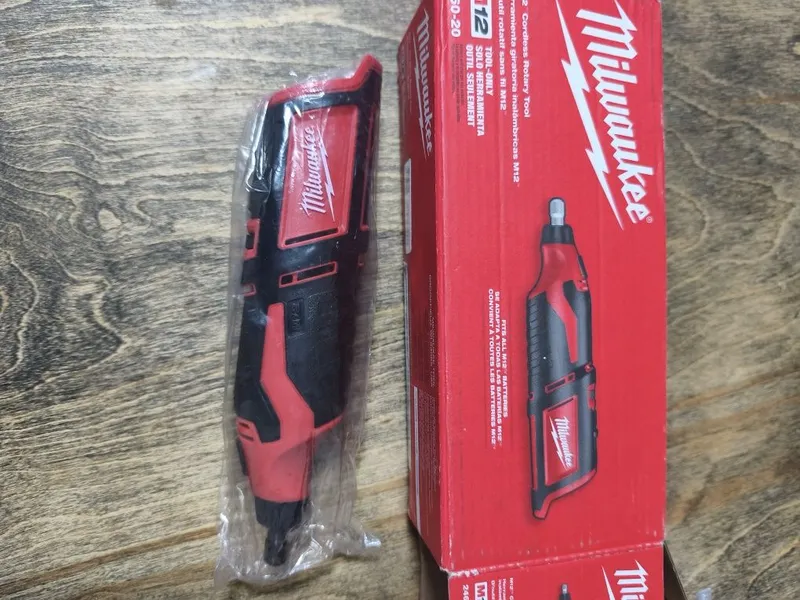 Milwaukee m 12 гравёр! 1