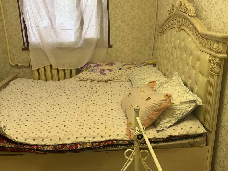 Продам спальни гарнитур 4 Продам спальни гарнитур 4