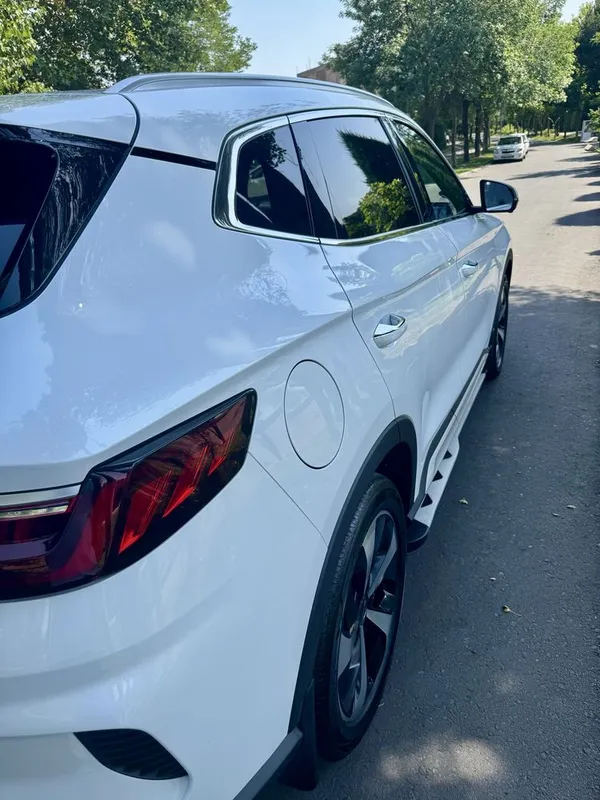 BYD Song Plus gibrid 2023 yil 3 BYD Song Plus gibrid 2023 yil 3