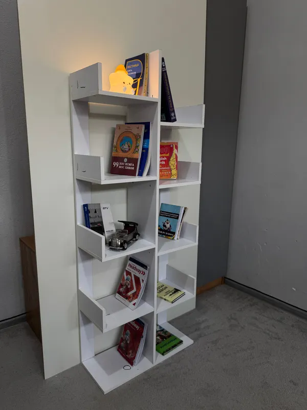 Книжная полка для книг kitoblar uchun javon 1